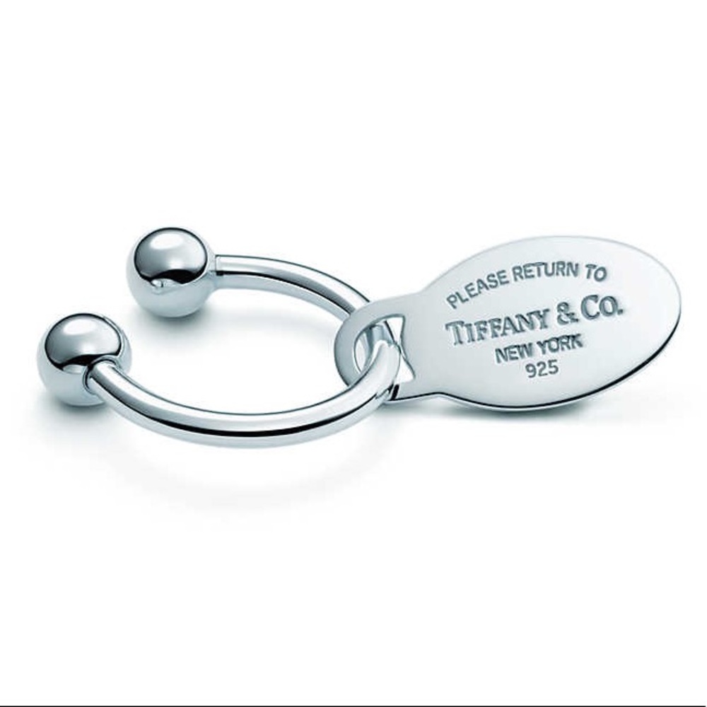 Tiffany & Co. Return to Tiffany oval tag key ring